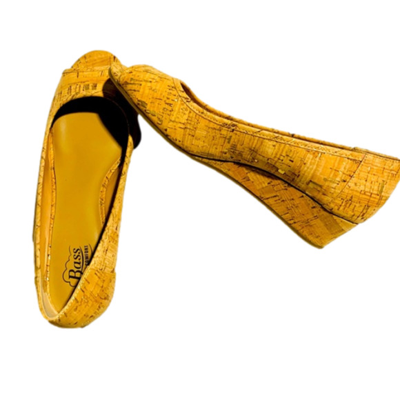 Bass Shoes - Bass Makenna NWOT Women’s Cork Peep Toe Tan Wedge Pump Sandals Size 9